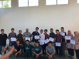 Pelatihan Cukur Rambut di Kalurahan Bandung: Wujud Pemberdayaan Pemuda Menuju Kemandirian